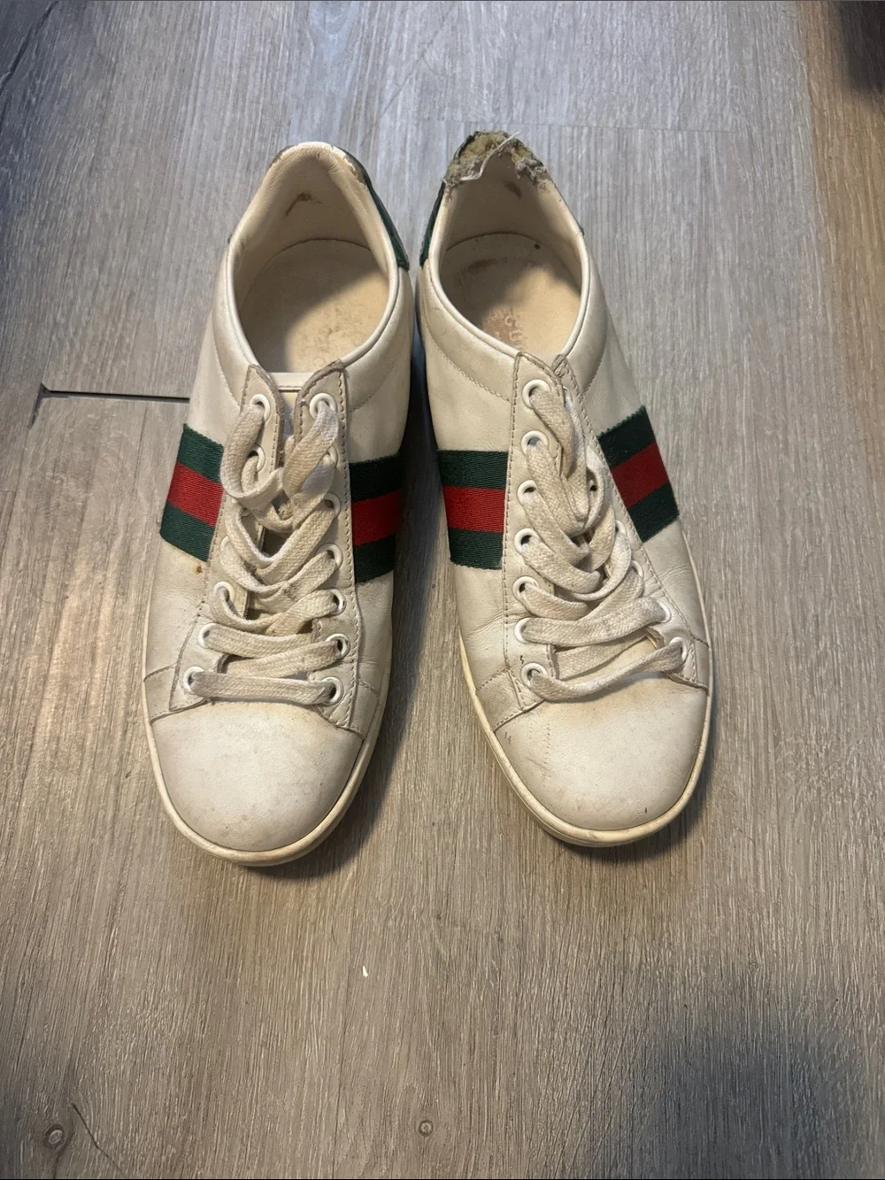 White Leather Low-Top Sneakers with Green & Red Stripe